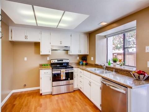 1651 S Juniper St #144, Escondido, CA 92025 photo 9