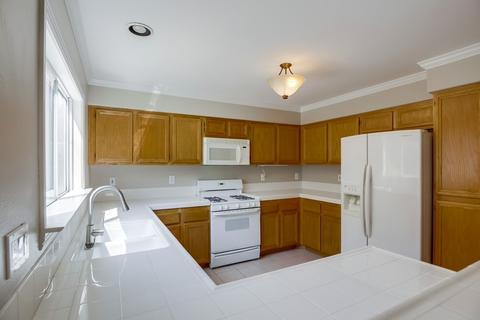 13721 Gateway View Dr, El Cajon, CA 92021 photo 9