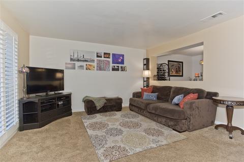 1306 Gary Ln, Escondido, CA 92026 photo 3