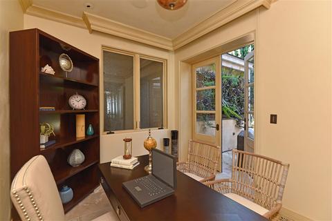 5642 Dolphin Pl, La Jolla, CA 92037 photo 22