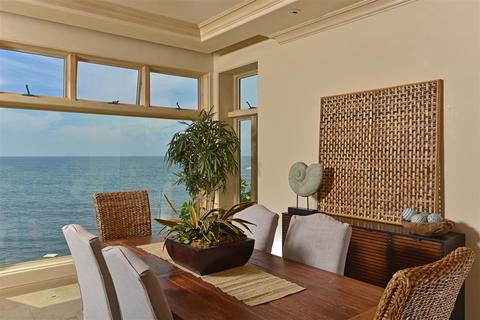 5642 Dolphin Pl, La Jolla, CA 92037 photo 6