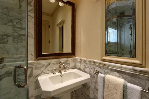 5642 Dolphin Pl, La Jolla, CA 92037 photo 21