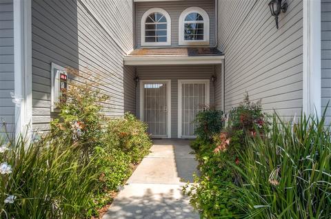 12897 Carriage Heights Way, Poway, CA 92064 photo 2