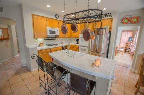 582 Padrone Pl, Chula Vista, CA 91910 photo 6