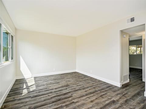 3254 Isabella Dr, Oceanside, CA 92056 photo 4