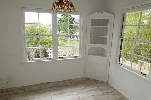 6120 Waverly Ave, La Jolla, CA 92037 photo 8