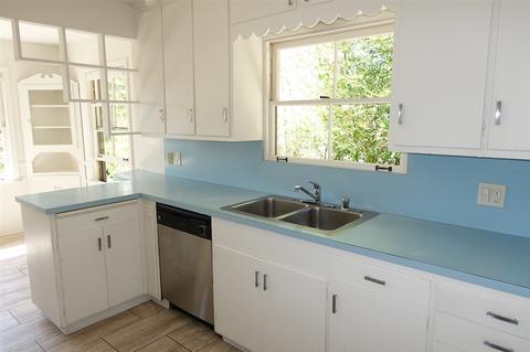 6120 Waverly Ave, La Jolla, CA 92037 photo 9