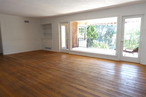 6120 Waverly Ave, La Jolla, CA 92037 photo 4