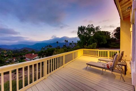 2056 Ridgecrest Pl, Escondido, CA 92029 photo 4