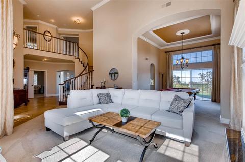 2056 Ridgecrest Pl, Escondido, CA 92029 photo 9