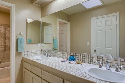2303 Caringa Way #B, Carlsbad, CA 92009 photo 22