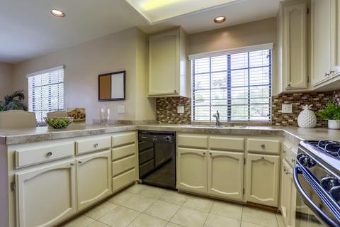 2303 Caringa Way #B, Carlsbad, CA 92009 photo 11