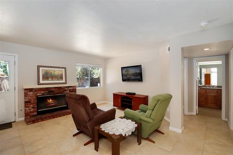 711 Foxwood Dr, Oceanside, CA 92057 photo 11