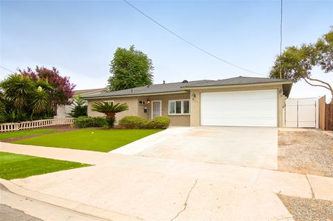 9515 Cambury Dr, Santee, CA 92071 photo 2