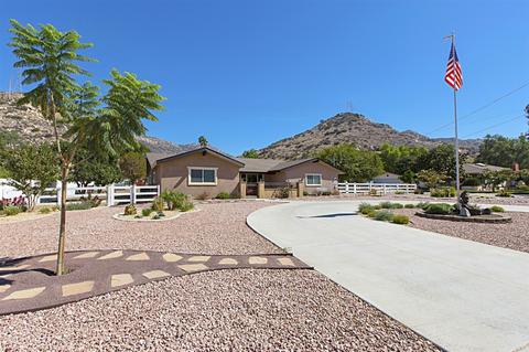 13138 Willow Rd, Lakeside, CA 92040 photo 1