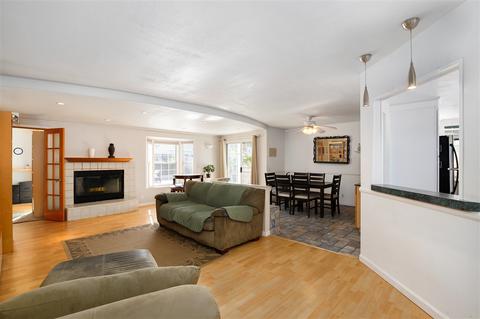 608 Myrtlewood Ct, Oceanside, CA 92058 photo 2