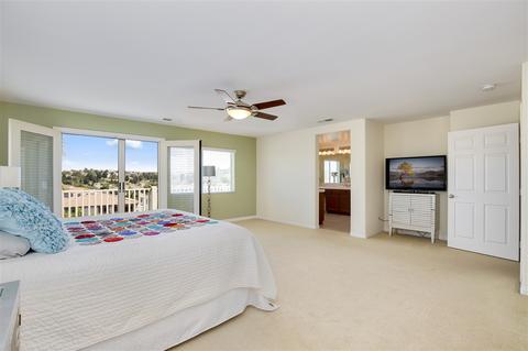 5304 Village Dr, Oceanside, CA 92057 photo 10