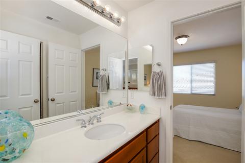 5304 Village Dr, Oceanside, CA 92057 photo 17
