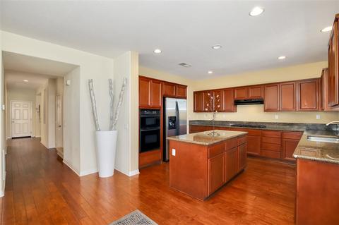 5304 Village Dr, Oceanside, CA 92057 photo 5