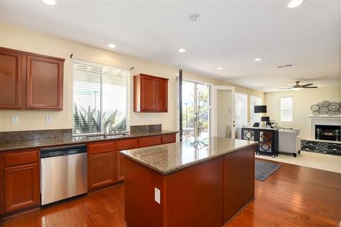 5304 Village Dr, Oceanside, CA 92057 photo 7