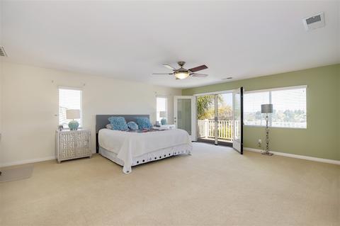 5304 Village Dr, Oceanside, CA 92057 photo 11