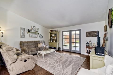 10156 Los Ranchitos Rd, Lakeside, CA 92040 photo 2