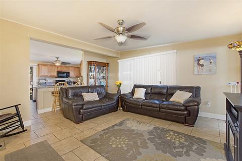 1002 Hemlock Ave, Imperial Beach, CA 91932 photo 3