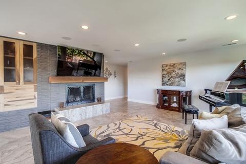1656 High Crst, Escondido, CA 92025 photo 3