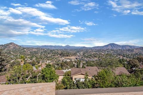 4255 Summit Dr, La Mesa, CA 91941 photo 4