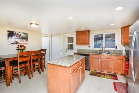 11044 Fillbrook Dr, Lakeside, CA 92040 photo 2