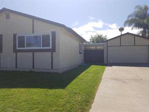 4077 Lewis St, Oceanside, CA 92056 photo 2