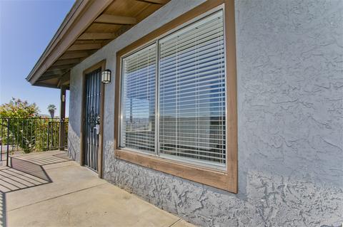 302 Graves Ct, El Cajon, CA 92021 photo 4