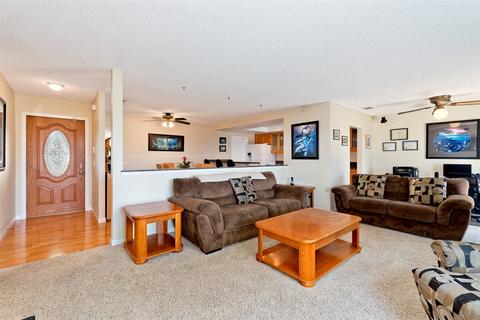 9465 Avenida Acero, Spring Valley, CA 91977 photo 4