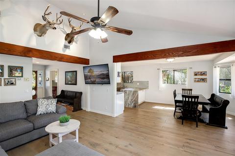 1192 Beverly Dr, Vista, CA 92084 photo 10