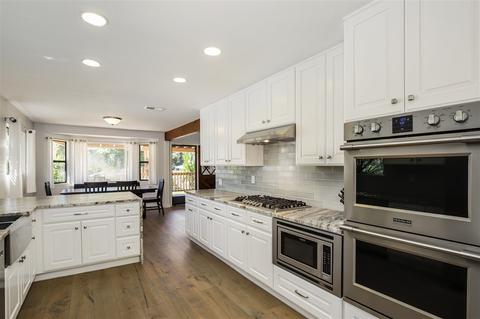 1192 Beverly Dr, Vista, CA 92084 photo 5