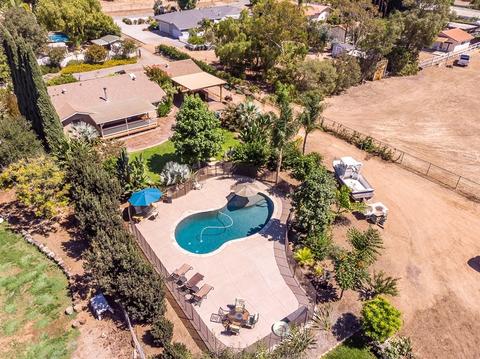 1192 Beverly Dr, Vista, CA 92084 photo 24