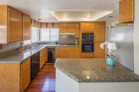 2462 Live Oak Rd, Escondido, CA 92029 photo 8