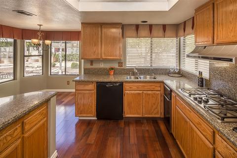 2462 Live Oak Rd, Escondido, CA 92029 photo 4