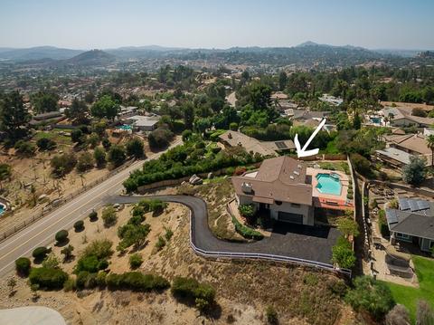 1964 Hidden Mesa Rd, El Cajon, CA 92019 photo 2