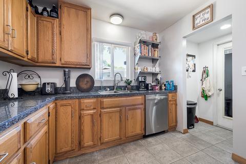 625 Bison Ct, El Cajon, CA 92019 photo 12