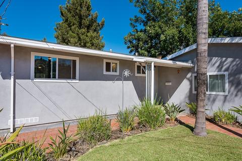 625 Bison Ct, El Cajon, CA 92019 photo 4