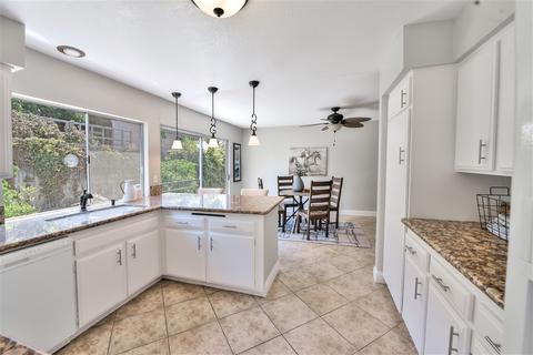 10216 Centinella Dr, La Mesa, CA 91941 photo 13