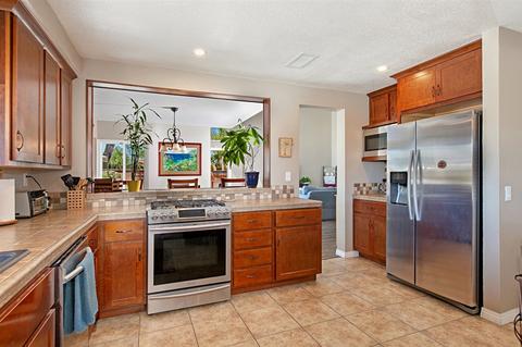27595 Dandelion Ct, Temecula, CA 92591 photo 10