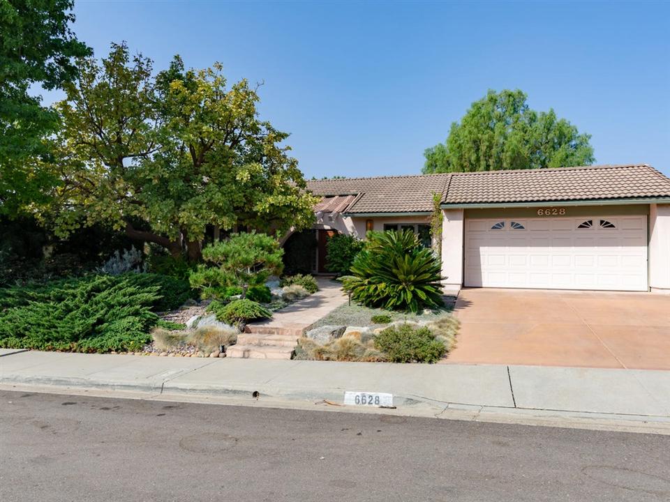 6628 Bonnie View Dr, San Diego, CA 92119 25 Photos MLS 180053239