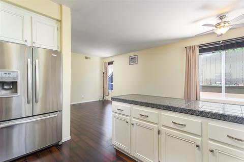 948 Martinique Dr, Chula Vista, CA 91913 photo 9