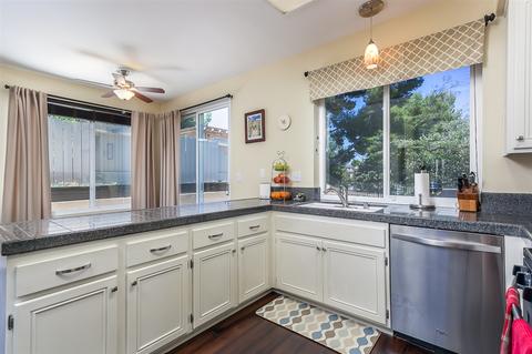 948 Martinique Dr, Chula Vista, CA 91913 photo 8