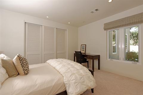 1315 Cottontail Ln, La Jolla, CA 92037 photo 23