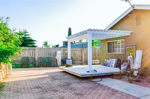 626 Elaine Ave, Oceanside, CA 92057 photo 2