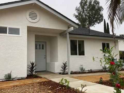 536 Gail Dr, Vista, CA 92084 photo 3