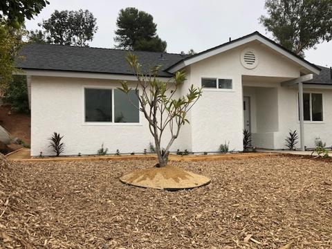 536 Gail Dr, Vista, CA 92084 photo 2